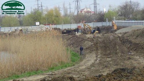 (2015-04-07) Очередная инспекция строительства у берегов Карасунских озер.