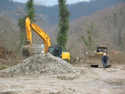 (2009.03.25) Незаконное строительство совмещенной дороги Адлер-Красная поляна