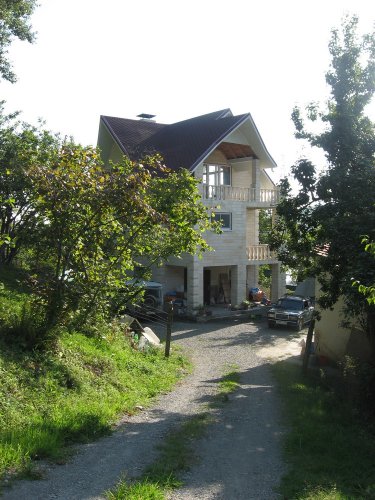 (2009.08.17) Строительство совмещенной дороги Адлер-Красная Поляна нарушает гражданские права семьи Галстян
