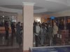 Общественность оставили выражать свое мнение за ограждением