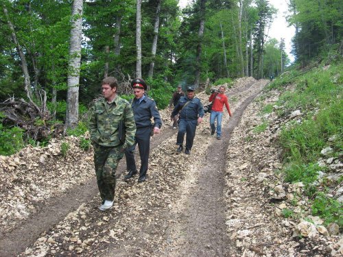 (2010.05.25) Операция по поимке браконьеров на горе Буква