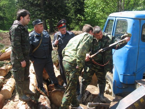 (2010.05.25) Операция по поимке браконьеров на горе Буква