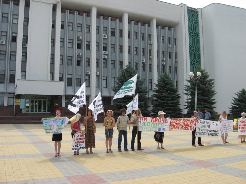 (2010.06.04) Пикет в защиту животных в Майкопе