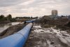 (2010.10.05) Строительство трубопровода неизвестного назначения в русле реки Мзымта