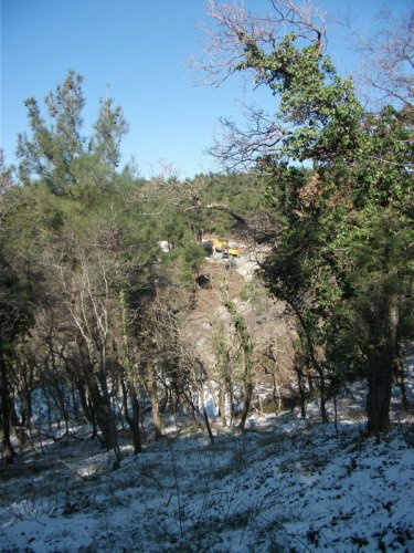 (2011.02.16) Во второй щели к северу от села Дивноморское идут строительные работы