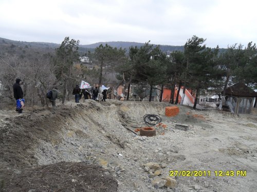 Пикник и аресты на "даче Ткачева" в Голубой бухте возле Джубги