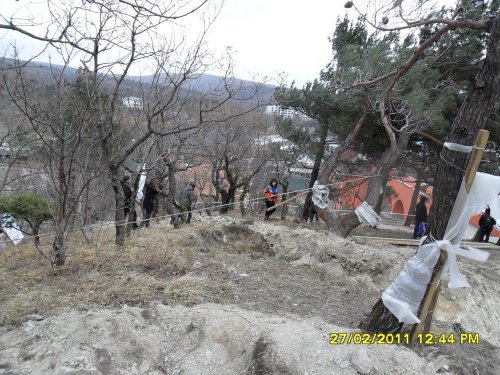 Пикник и аресты на "даче Ткачева" в Голубой бухте возле Джубги