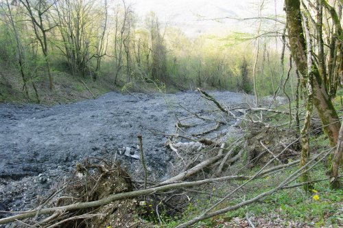 (2011.04.26-27) Свалки отходов РЖД в Адлерском районе г.Сочи