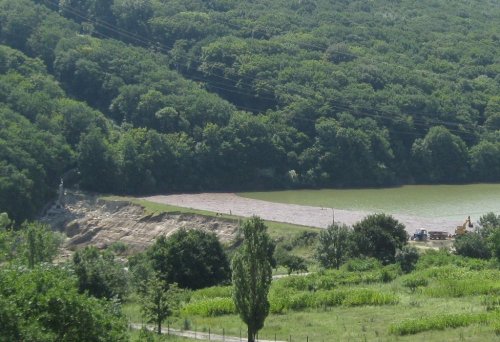 Водохранилище над поселком Жемчужный - вид сверху