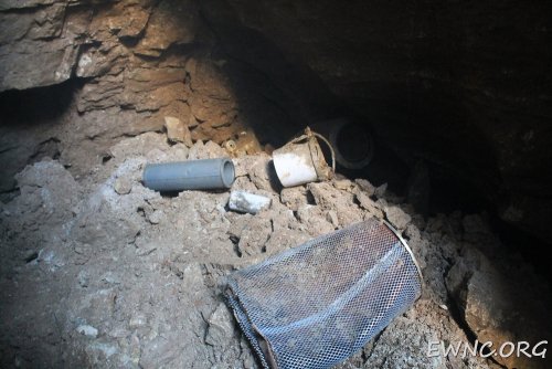 (2014.04.23) В Ахштырском карьере обнаружена пещера