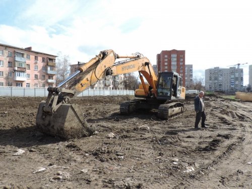 (2015.03.13) Строительство на берегу Карасунского озера на ул. Орджоникидзе