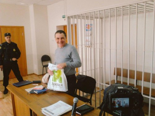 (2015-03-31) Евгений Витишко в зале Кирсановского суда