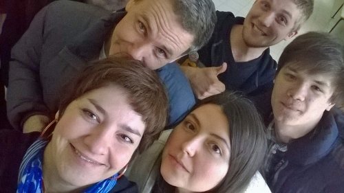 Активисты ЭкоВахты вместе с Женей, во время перерыва