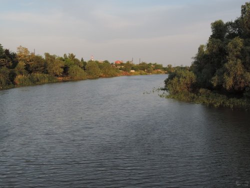 Старица Кубани, превратившаяся в залив этой реки