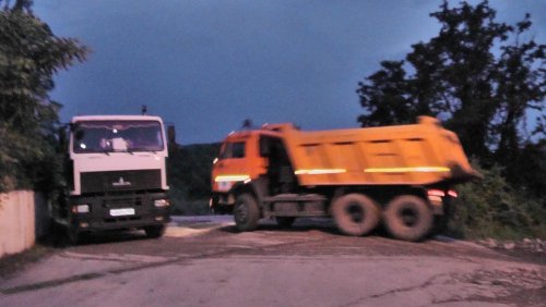 (205-06-28) Отходы после наводнения в Сочи свозят в село Черешня
