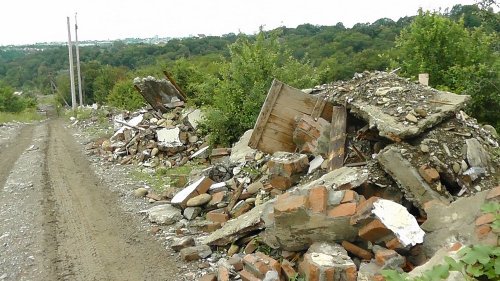 Полицейская спецоперация возле свалки в селе Черешня