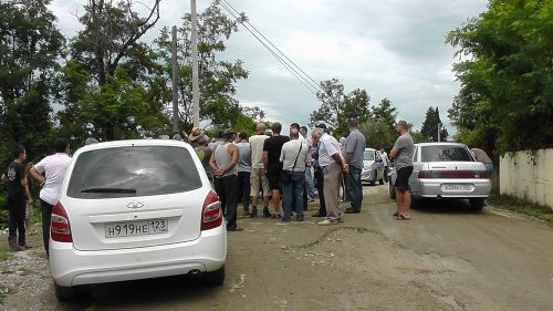 Полицейская спецоперация возле свалки в селе Черешня