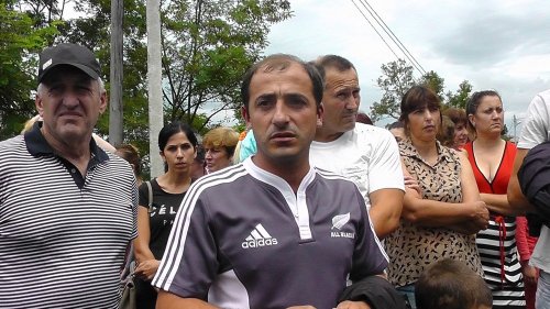 Полицейская спецоперация возле свалки в селе Черешня