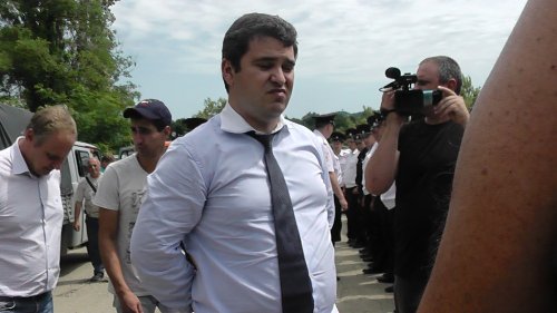 Полицейская спецоперация возле свалки в селе Черешня