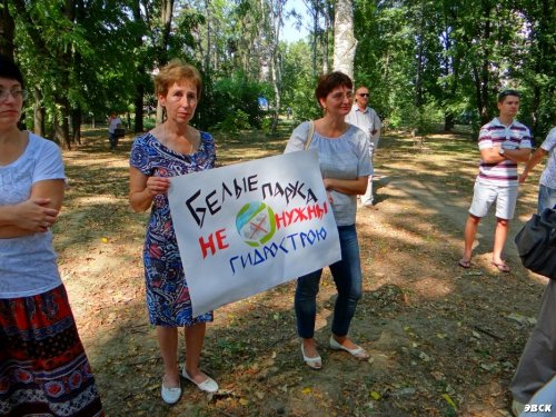 Жители Краснодара выражают свое отношение к строительству жилкомплекса "Белые паруса"