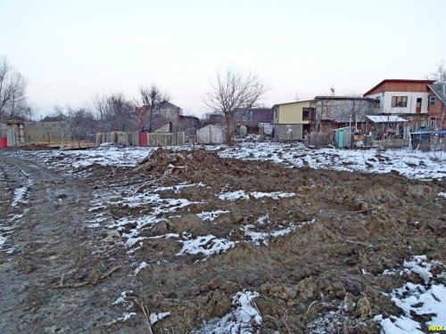 Территория в водоохранной зоне Карасунских озер подготавливается под строительство второй очереди ЖК "Курортный берег"