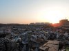 Огромные жилые высотки на фоне огромной свалки