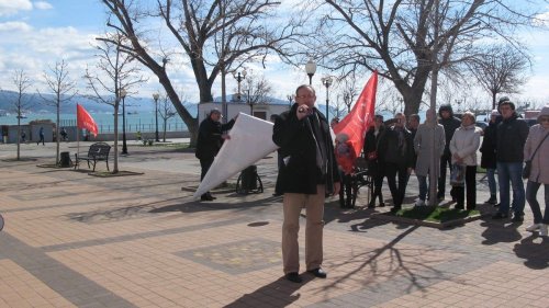 Митинг в Новороссийске против строительства храмового комплекса 