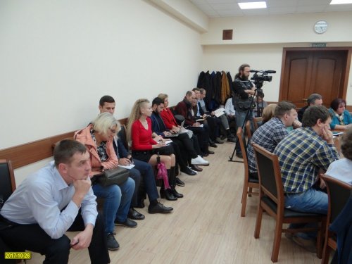 Задворки "круглого стола" по Большому острову