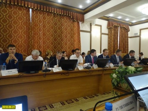 Вице-губернаторы, глава Краснодара и руководители краевых ведомств на заседании Общественного градостроительного совета Кубани