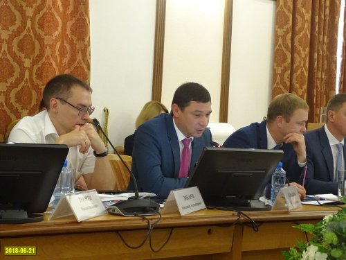Евгений Первышов пытается обосновать, что градостроительные проблемы Краснодара успешно решаются