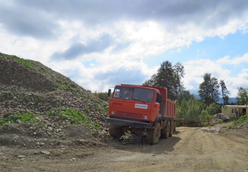 На базе строителей дороги на Лунную Поляну