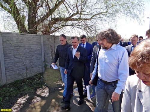 Объезд зеленых зон в микрорайоне Гидростроителей
