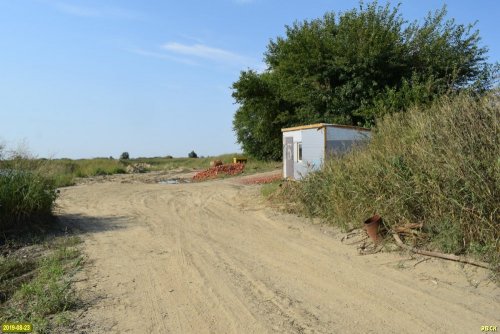 Будка охранника карьера ООО "Агробизнес" возле хутора Стефановский (Северский район)