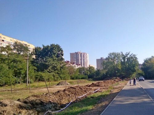 Установка капитального забора в Николаевском бульваре