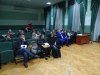 В зале собралось не очень много людей: представители компании-застройщика и местные жители