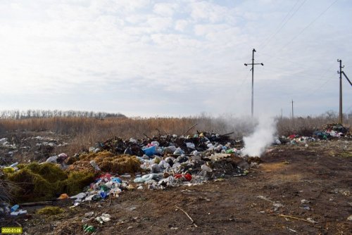 Свалка возле хутора Туркинский