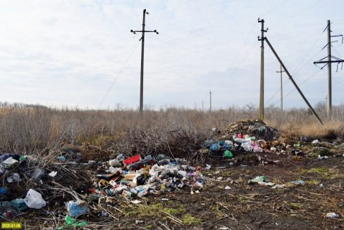 Свалка возле хутора Туркинский