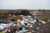 Незаконная свалка соседствует с сельхозугодьями