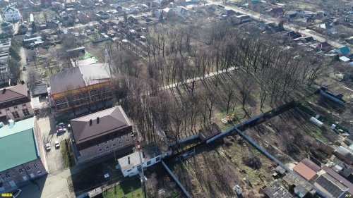 Частный спорткомплекс и гостиница построены на территории парка возле ДК в ст.Динской