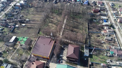 Частный спорткомплекс и гостиница построены на территории парка возле ДК в ст.Динской
