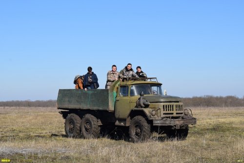Министр Зименко и зам.министра Трембицкий "верхом" на УРАЛе в поездке в поисках безопасного места под размещение полигона ТБО