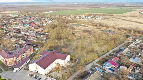 Заброшенный Центральный парк посёлка Черноморского (Северский район)
