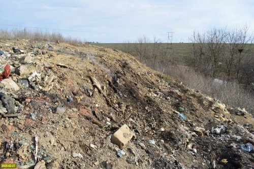 Свалка ТКО возле станицы Северской