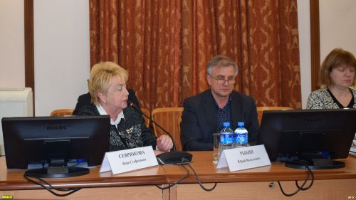 Депутат Совета г-к.Анапа Вера Севрюкова и архитектор Юрий Рыбин
