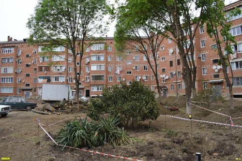 "Комфортная городская среда" по-апшеронски: жалкие попытки демонстрации "сохранения" небольшой части зелёных насаждений