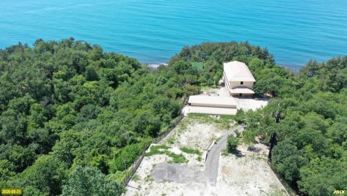Территория Агрийского заказника (Туапсинский район), захваченная г-ном Дубницким