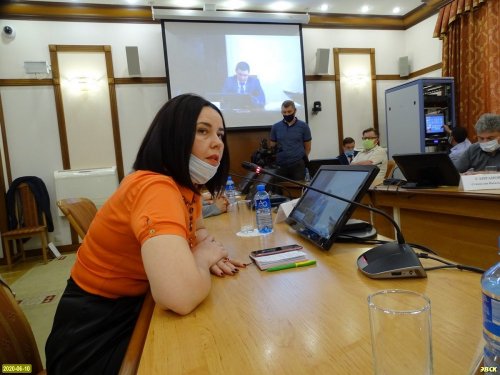 Татьяна Захарова рассказывает о том, что жители Юбилейного против строительства офисного здания аптечной сети "Апрель"