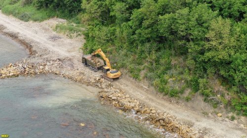 Незаконные работы по забору донного материала из Черного моря производятся по заказу хозяев гостиницы "Grand Paradise"