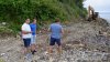 Заказчик незаконных земляных работ на пляже и водители спецтехники