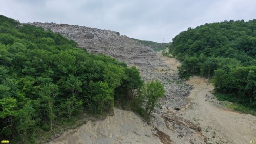 Оползень на свалке ТБО в селе Лермонтово (Туапсинский район)